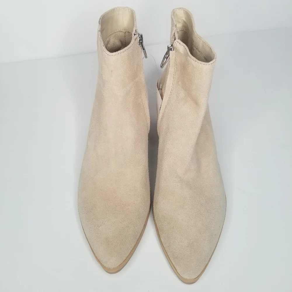 DOLCE VITA Beige Suede Avie Bootie NWOT